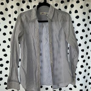 Vineyard Vines button down top size 6
